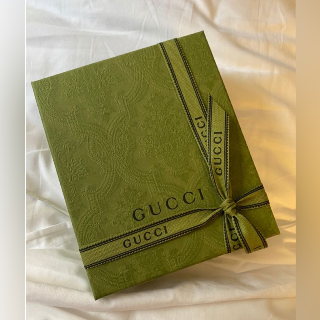 New Gucci Medium Size Empty Box Green Logo